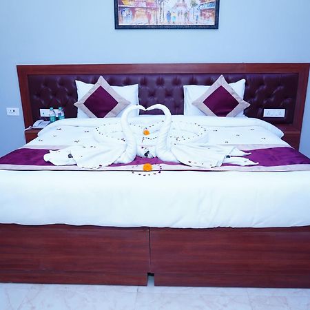 Expomart Inn Greater Noida Rum bild